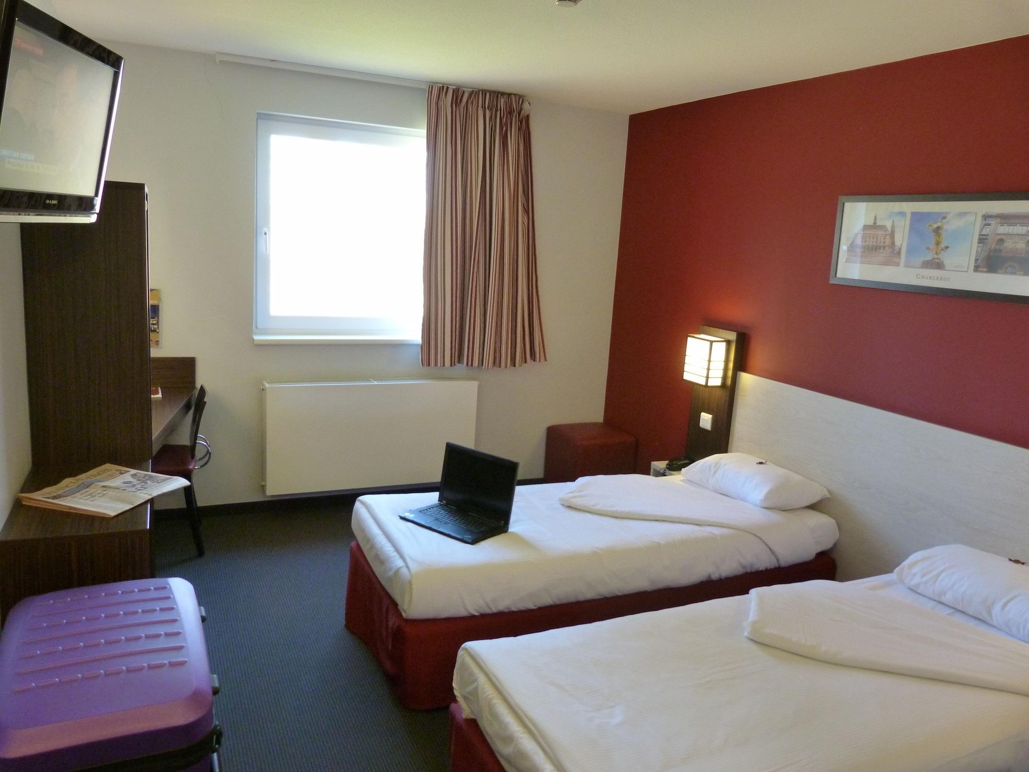 DC Hotel & Restaurant Charleroi Airport Esterno foto