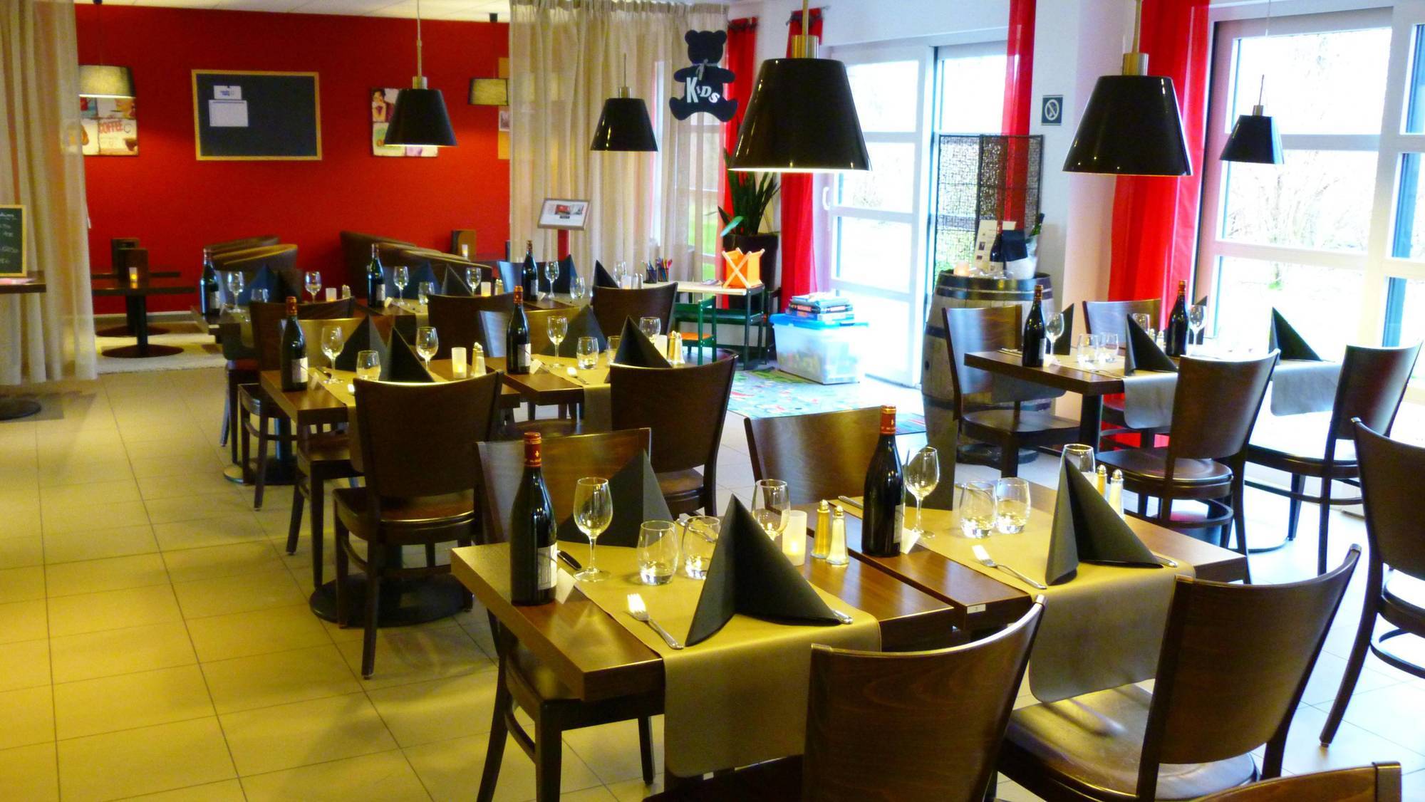 DC Hotel & Restaurant Charleroi Airport Esterno foto